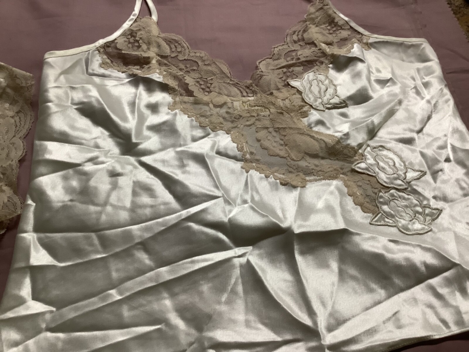 VINTAGE 90’s VICTORIA SECRETS GOLD LABEL CAMI & HIGH CUT PANTIE SET CREAM &IVORY