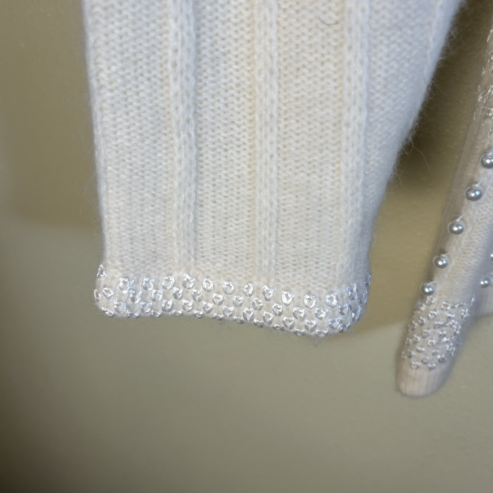 Vintage L’Eau Vive Sz M Cream Pearl Embellished Sweater Lambswool Angora Rabbit