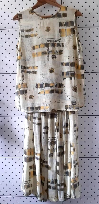 Vintage 80s Women’s Summer Suit (Skirt+Top) Yellow Multicolor Print Size It-48