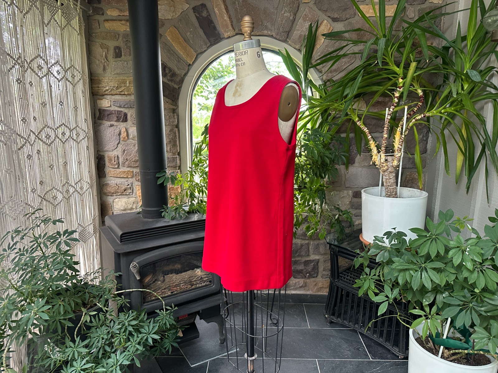 Vintage 1970s Red Heavy Knit Tank Top Queen Casuals