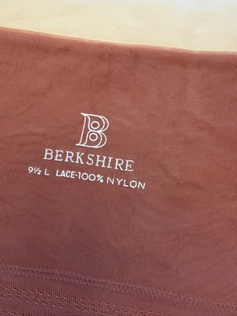4 Pair Vintage Berkshire Nylon Stockings Size 9.5/36 New Old Stock
