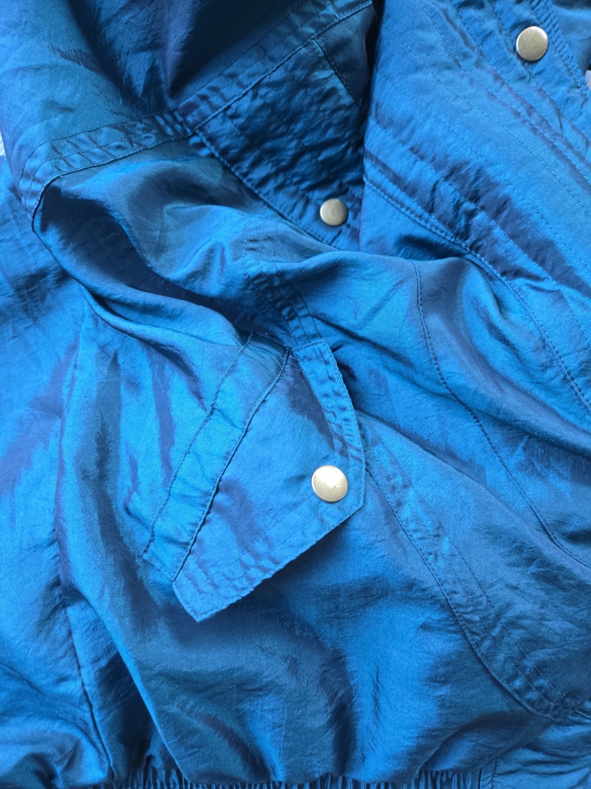 Vintage Women’s Trophé Iridescent Green Bomber Jacket Size Medium