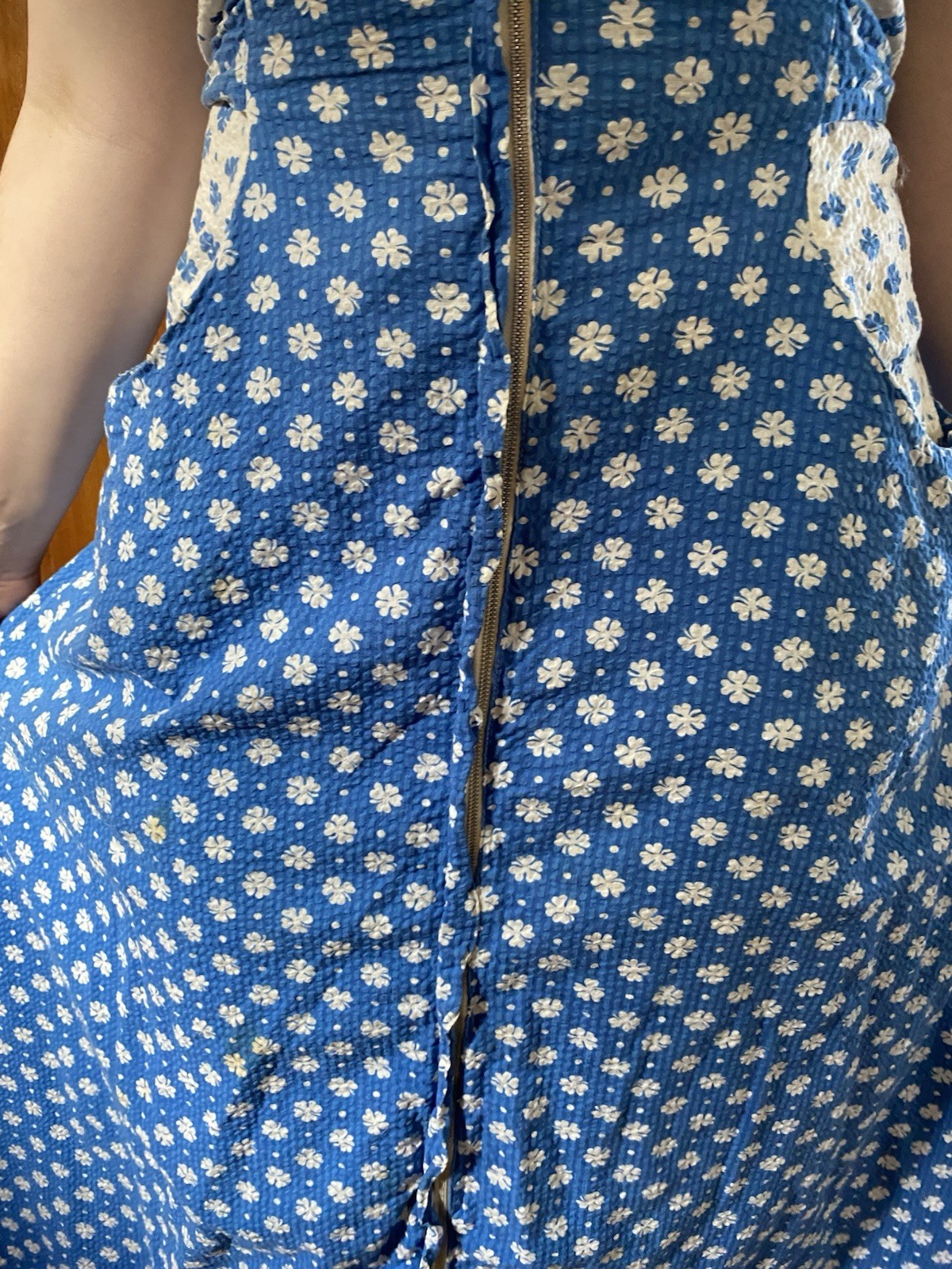 Vintage 1930s-40s White Blue Floral Lounge House Dress Puff Sleeve Zip Front Med