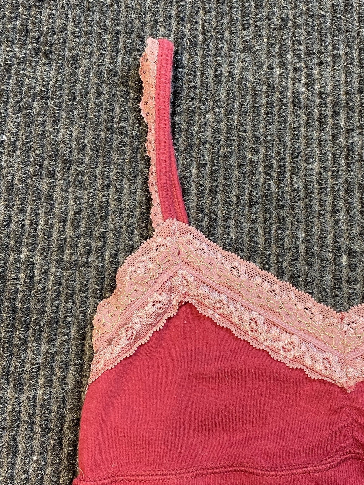 VTG Abercrombie Girls Y2K Babydoll Lace Trim Cami Tank Top Size Small Maroon