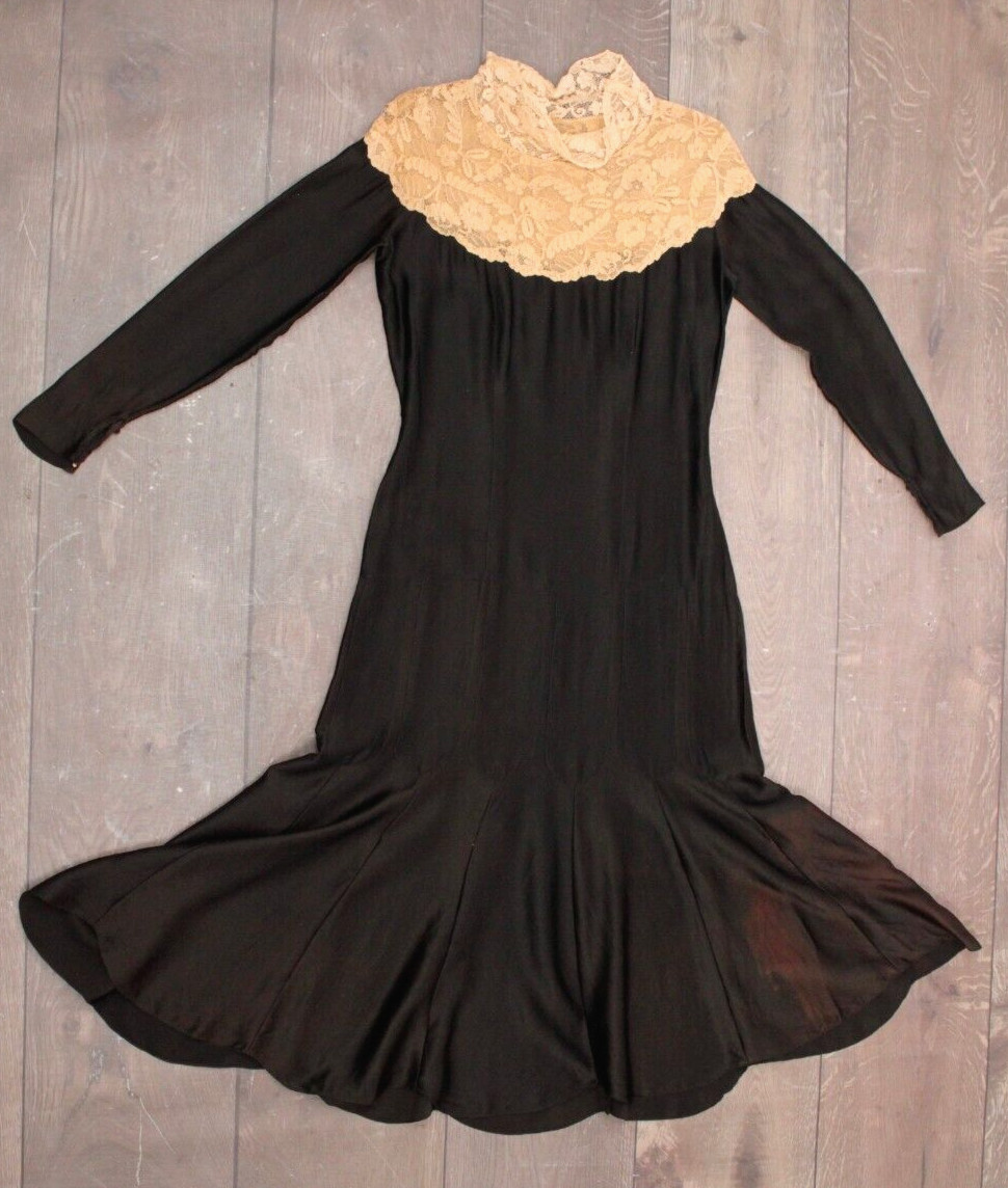 VTG Women’s 30s Black Silk Dress W/ Cream Lace Collar 1930s Sz S/M Button Cuffs
