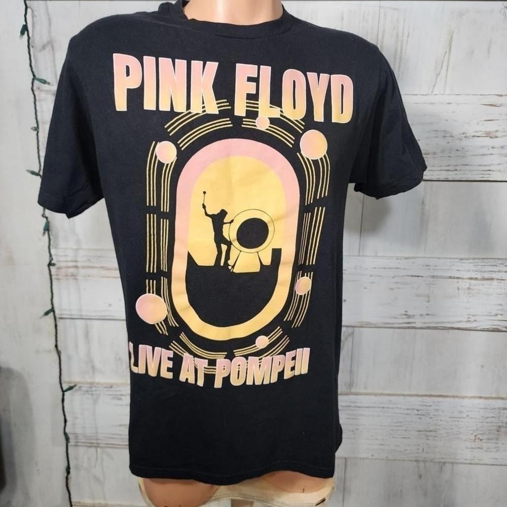 ’Pink Floyd t shirt sz M Chest 18″ Length 25″ A16