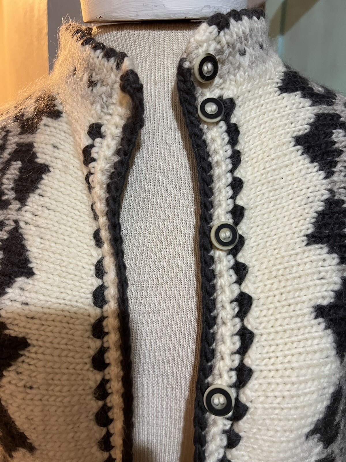 Vintage Handknits of New Zealand Wool Cardigan Sweater Women’s Small S