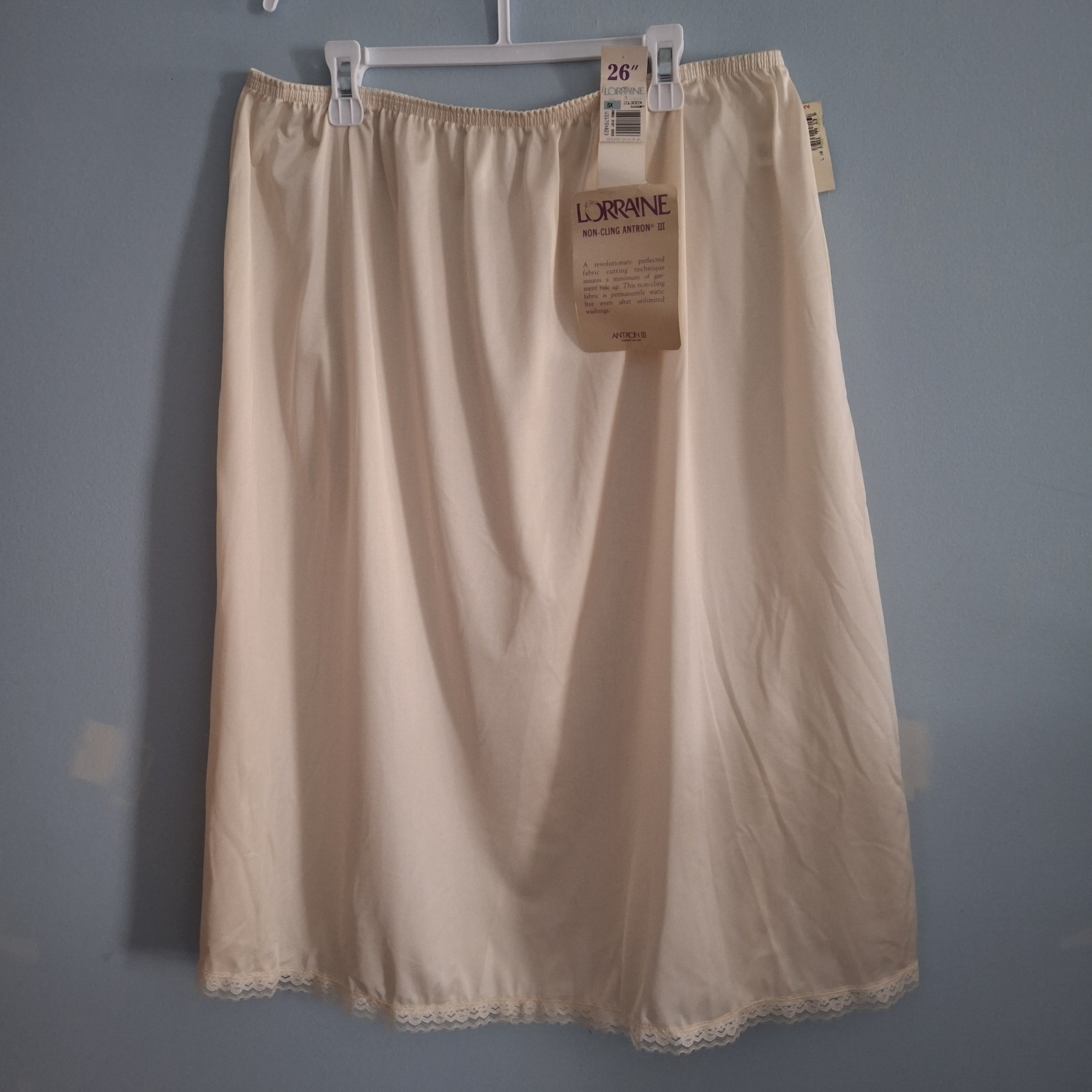 Vintage LORRAINE Half Slip Size 3X NWT Ivory Off White 26″ Length Lace Trim