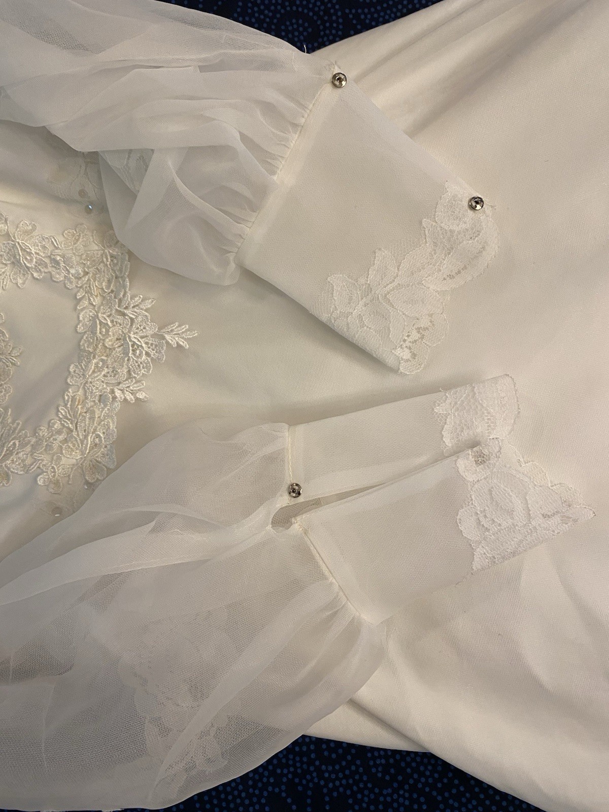 Vintage Lace Pearl Appliqué High Neck Long Sheer Sleeve 1970s Wedding Gown S/M