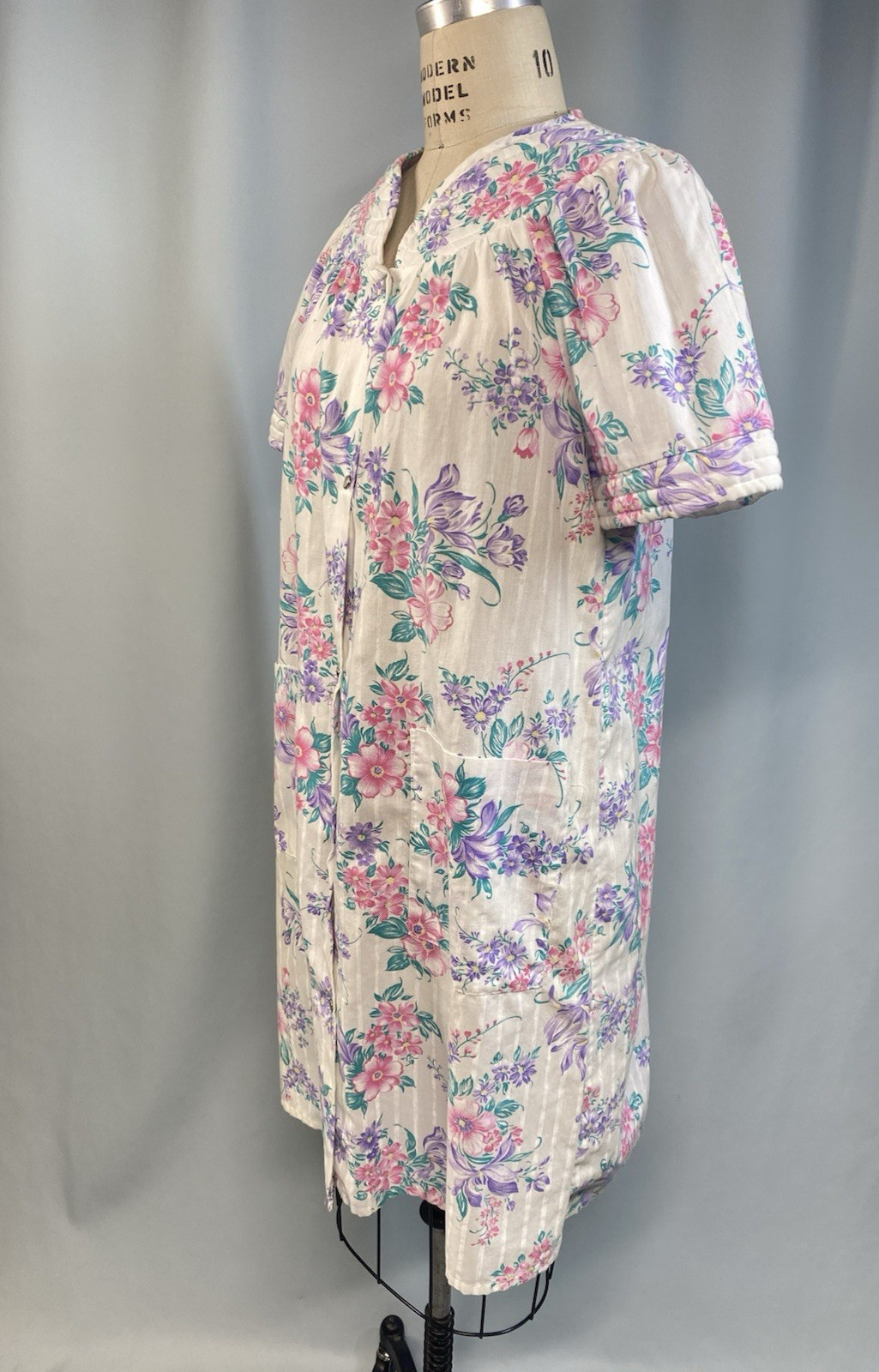Vintage Nightgown house dress SIZE SMALL MEDIUM floral snap ROSAS CLOSET 80s 90s