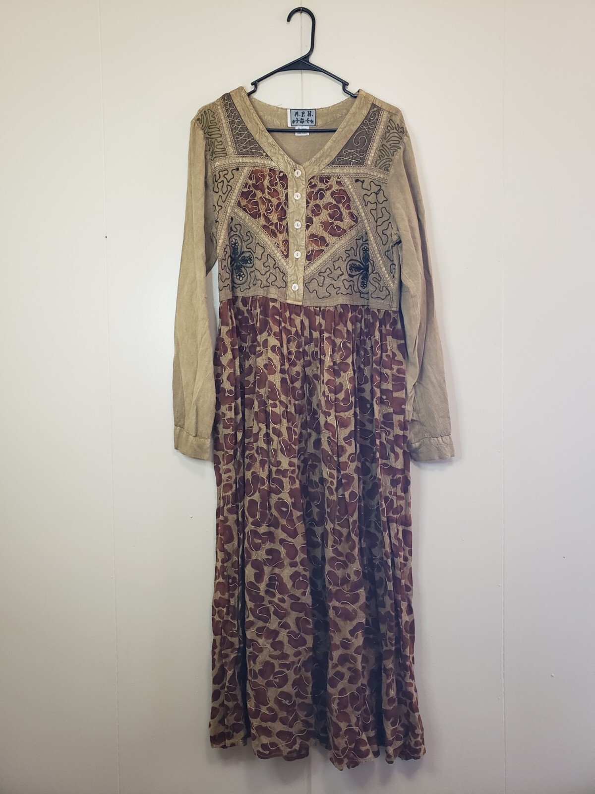 VTG MPH Womens M Maxi Dress Brown Embroidered Hippie Boho 100% Rayon Lightweight