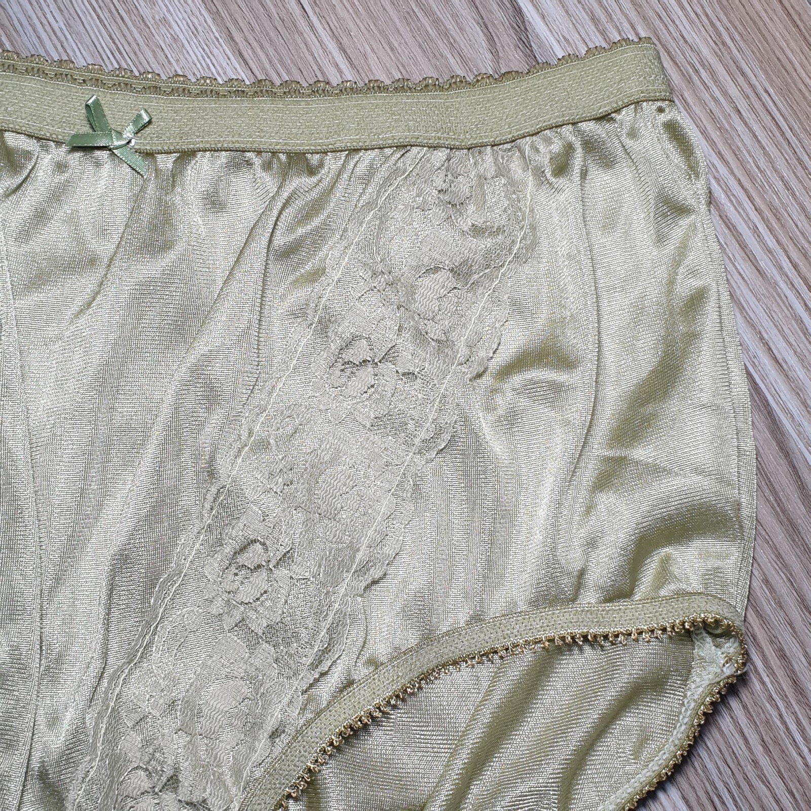 Vintage Silky Nylon Panty Olive Green Sissy Lace Granny Brief Size 8 Hip 40-44″
