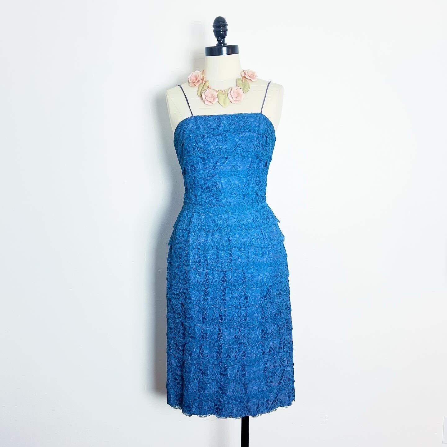 SCALLOPED BLUE Lace 1950’s 50s Vintage Cocktail Wiggle Prom Evening Dress M 38b