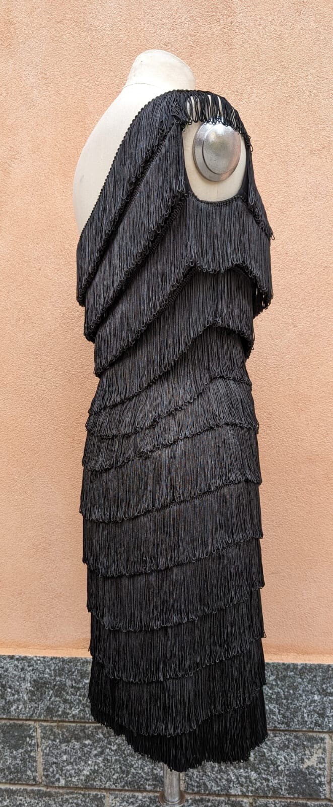 SHIMMY & SHAKE VINTAGE 1960’S CEIL CHAPMAN LOOP FRINGE ONE SHOULDER WIGGLE DRESS