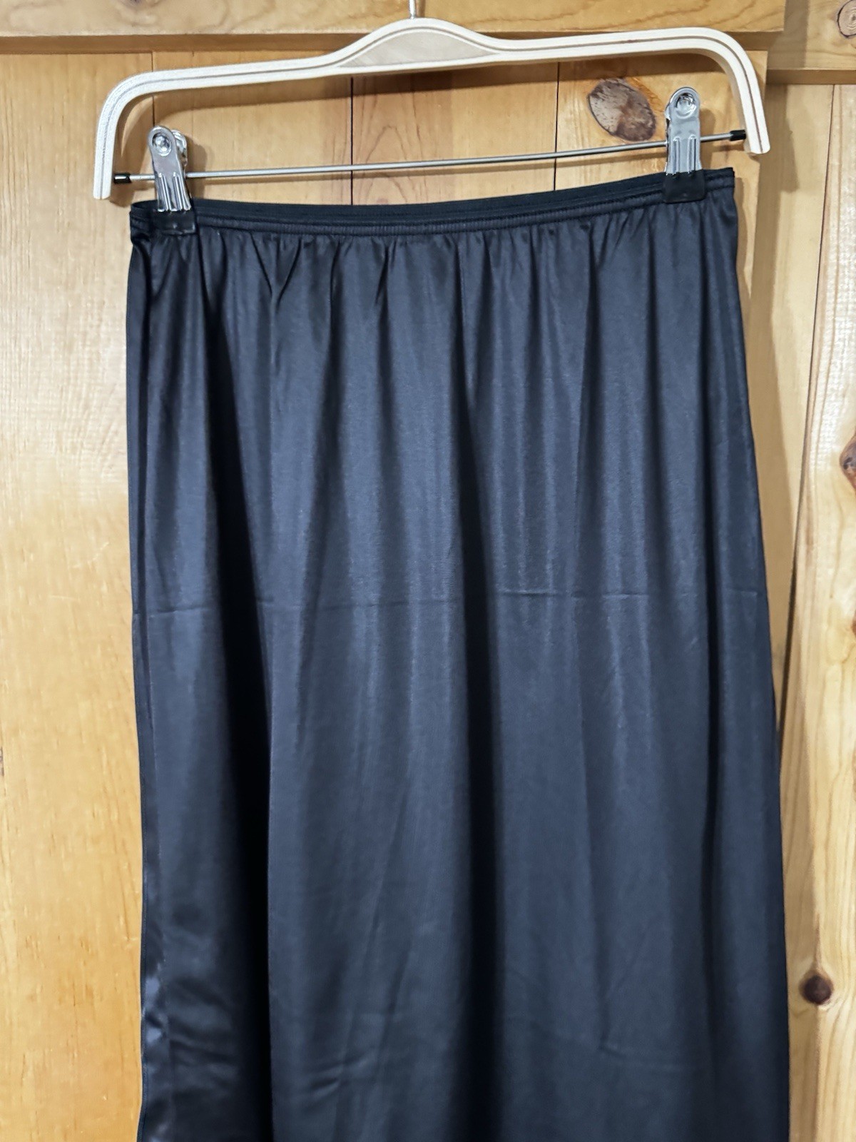 VTG 60/70s Black 1/2 Slip Vive La Difference Waist 24-32” Women’s M EUC Nylon