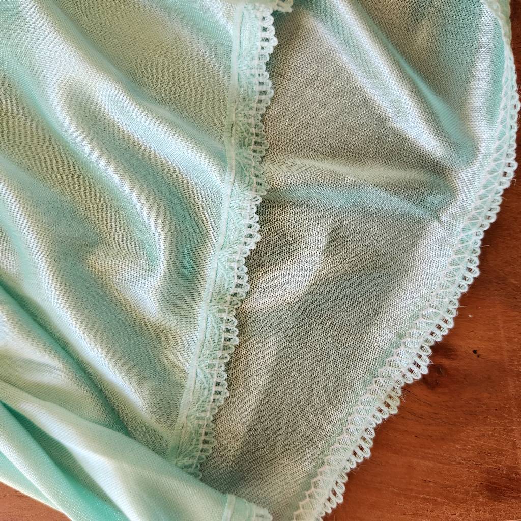 3 piece vintage Mint seafoam green robe nightgown and bottoms lace women’s S-M