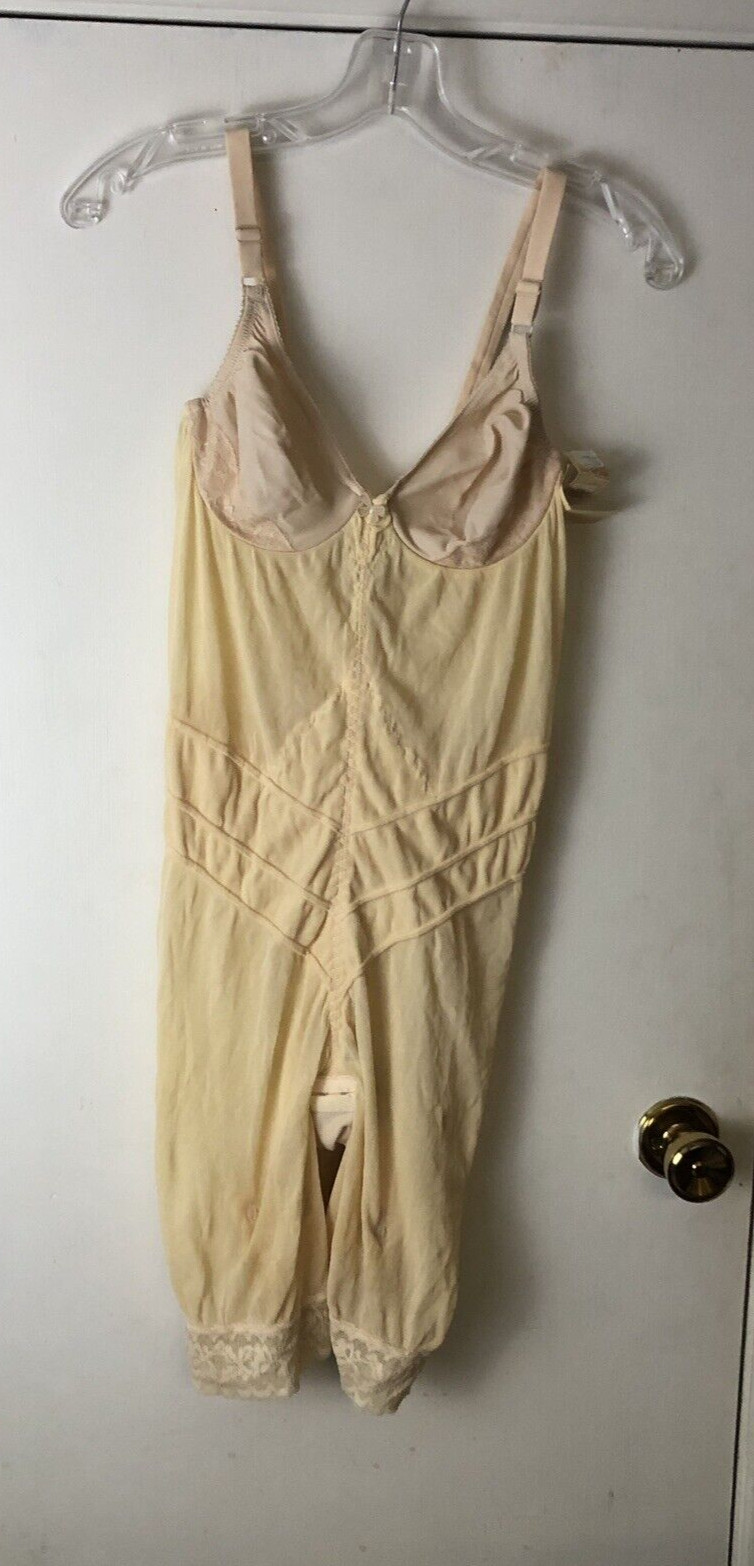 Vtg Young Smoothie lingerie steampunk 34B Bra long girdle garter 1 pc corset 70s