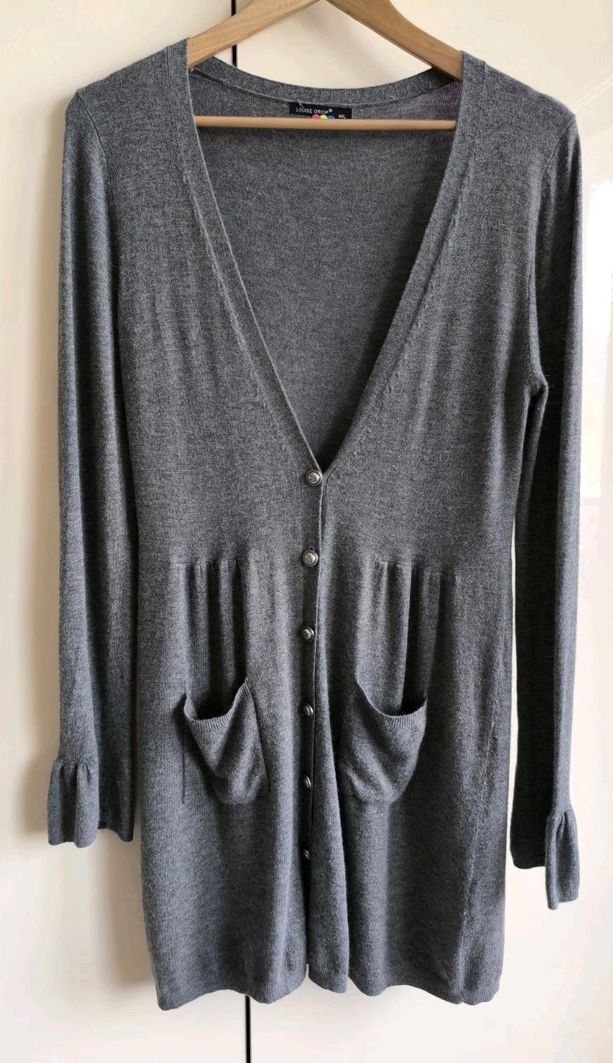 Beautiful vintage women’s grey Louise Orop cashmere, new wool, angora cardigan