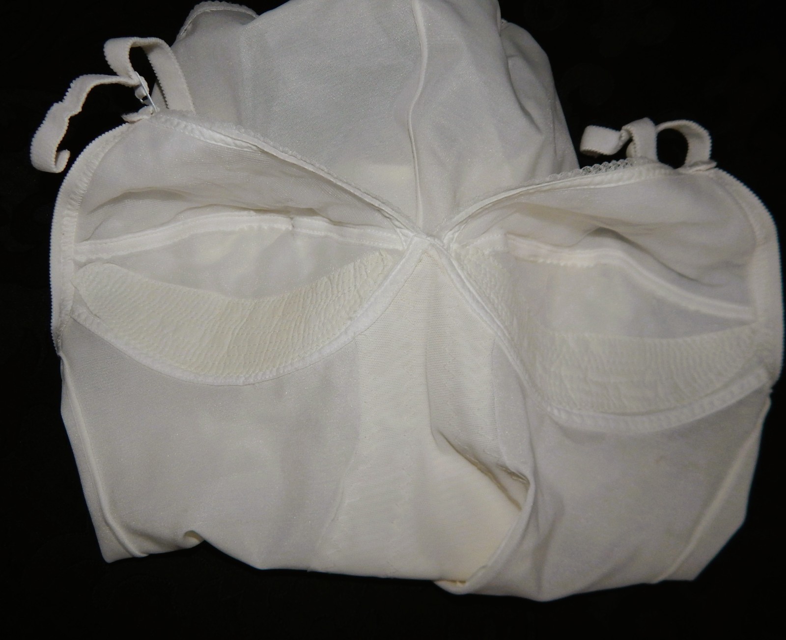 De Luxe Fashions All in One White Stretchy Girdle Bodysuit Soft Cups-Style 40B