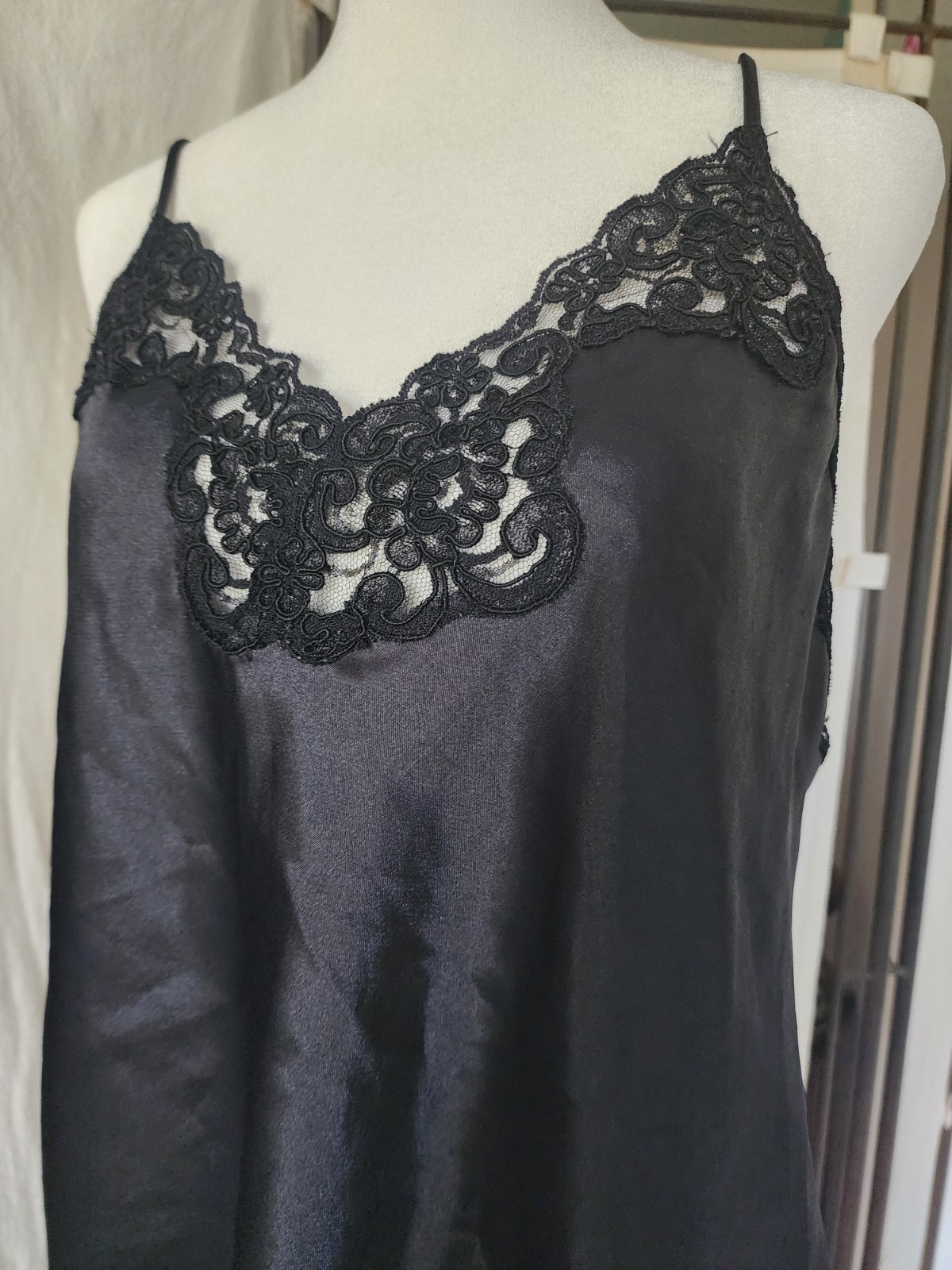 US Vintage Lot 3 Lace Camisoles 1 SEARS 1 JCPENNY 1 Unbranded 38″ Large EVC
