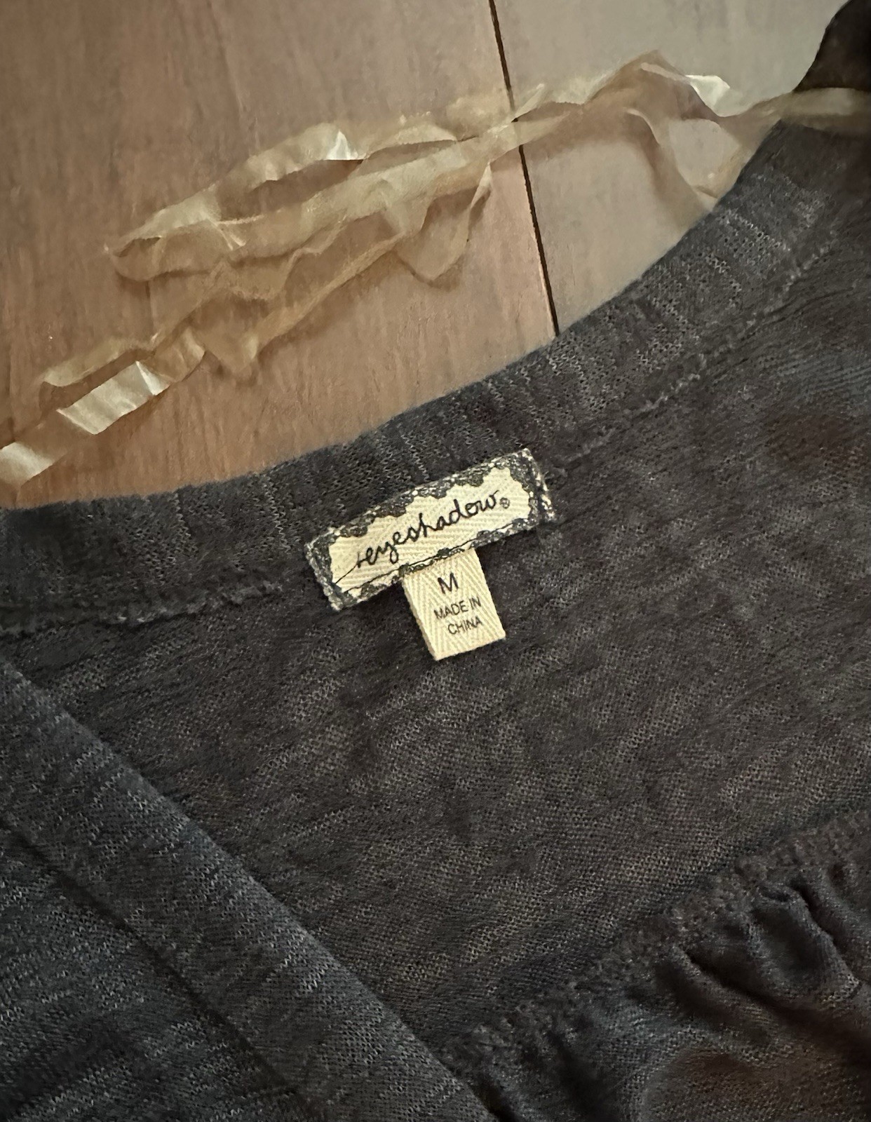 Vintage Eyeshadow Kimono; Dark Gray W/Lace & Fringe Sleeves & Hem; Size Medium
