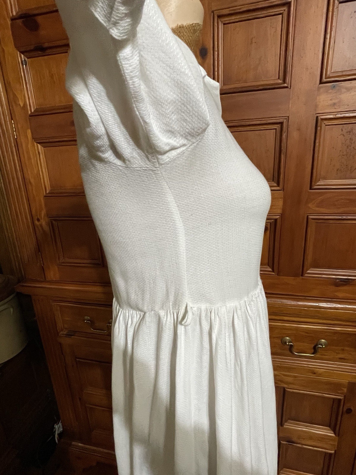 Vintage 40s 50s White Cotton RAYON Dress Embroidered Poodles 32″ Bust 32” WAIST