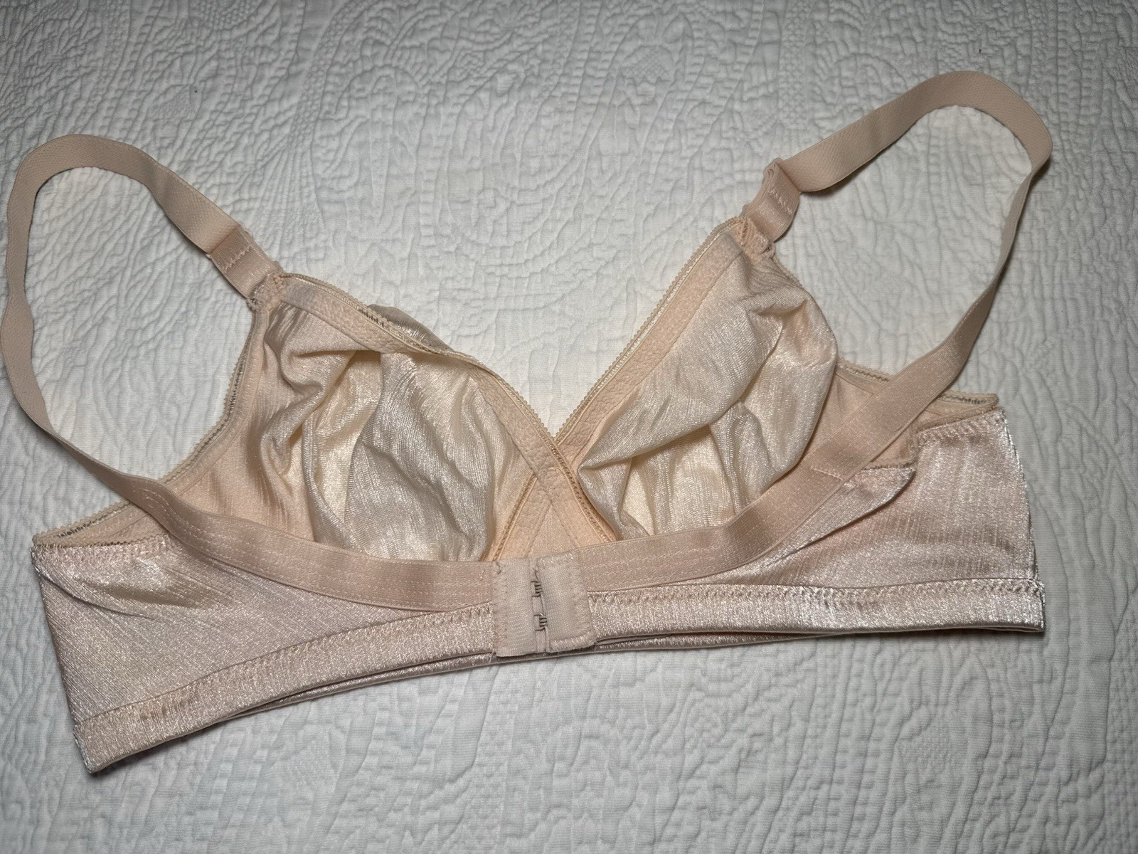 Vintage Montgomery Ward Size 36C Bra Shiny Satin Wireless NWOT
