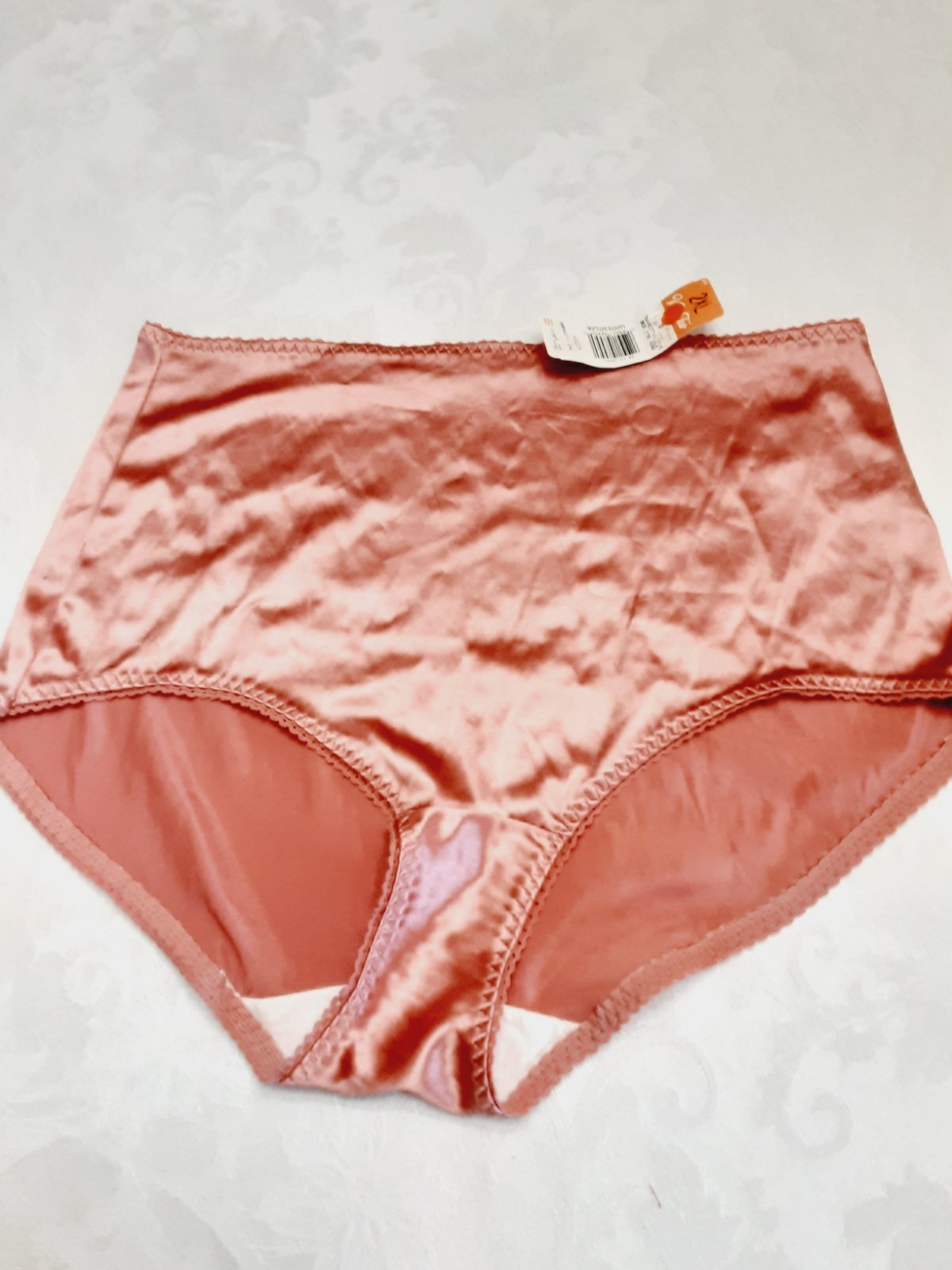 VTG Vanity Fair Panties Sz 2XL Shiny Smooth Nylon Blend Hi Waist Stretch Granny