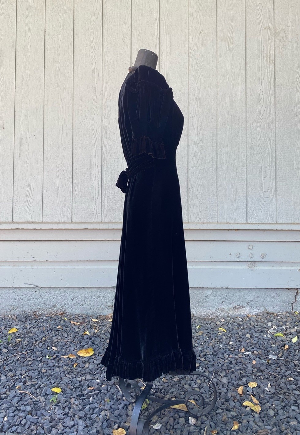 1930s Black Velvet Evening Dress Puff Sleeve Art Deco Gothic Original Zip XS