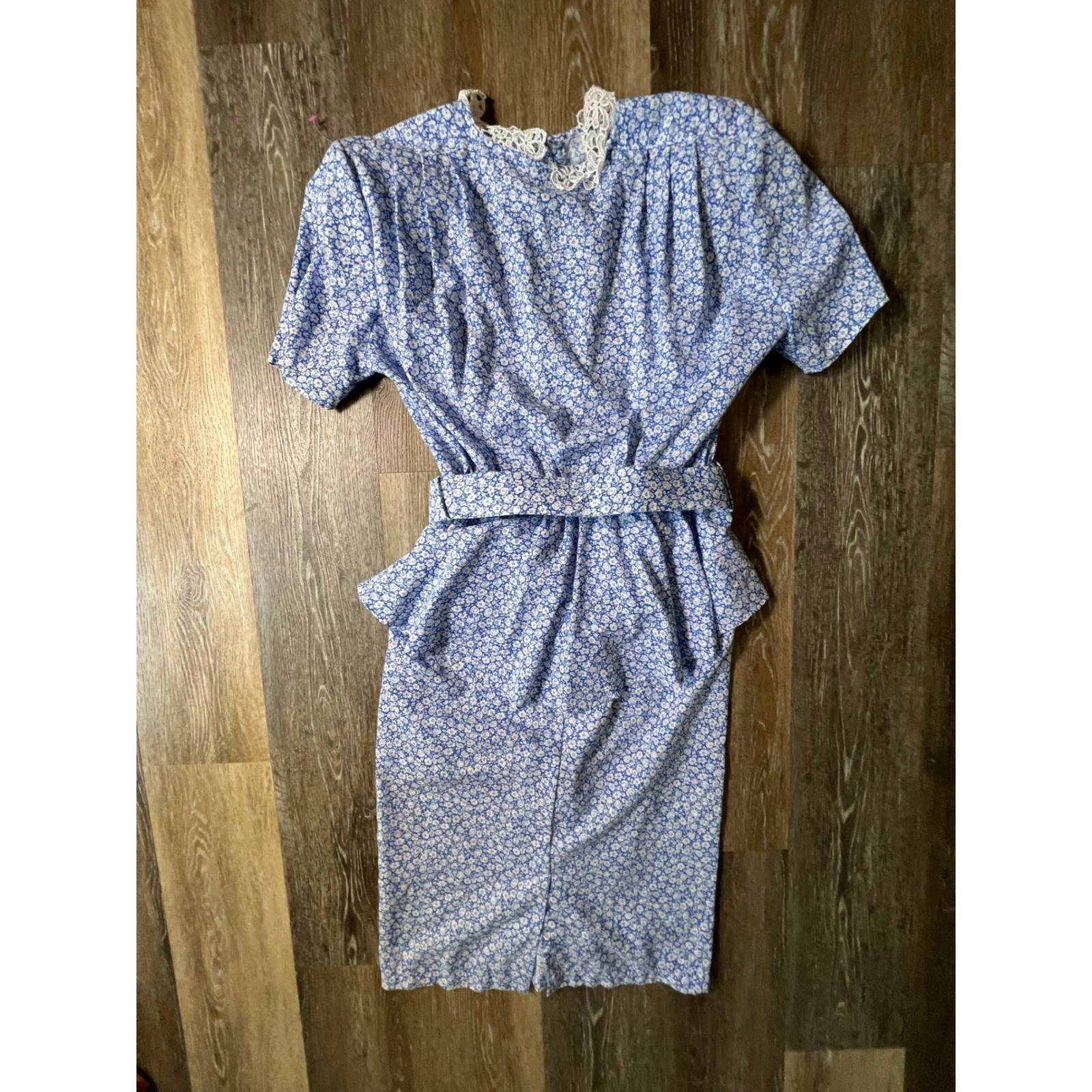 Paquette Too! Floral Peplum Dress Womens 14 Blue Lace Collar Vintage 80s Belted