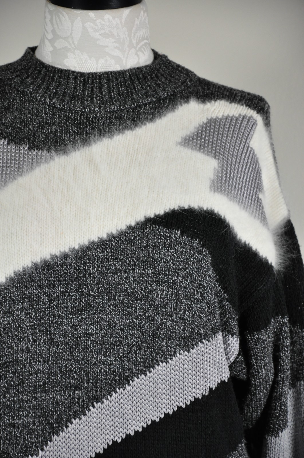 90s Vintage Gray Angora Rayon Colorblock Crewneck Boyfriend Sweater Women M L