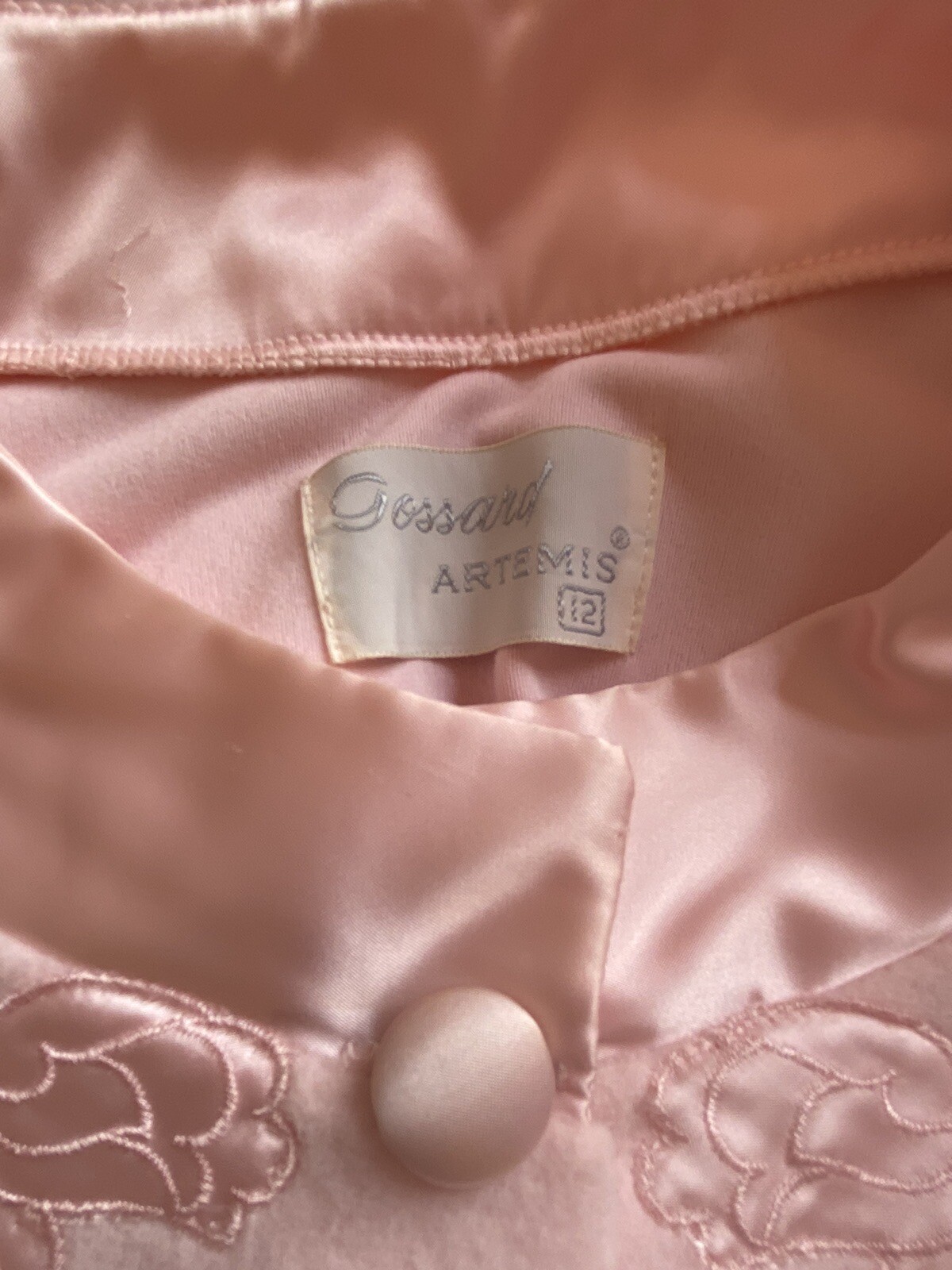 Vintage Gossard Artemis Robe Light Pink with Floral Applique Size 12 Made In USA