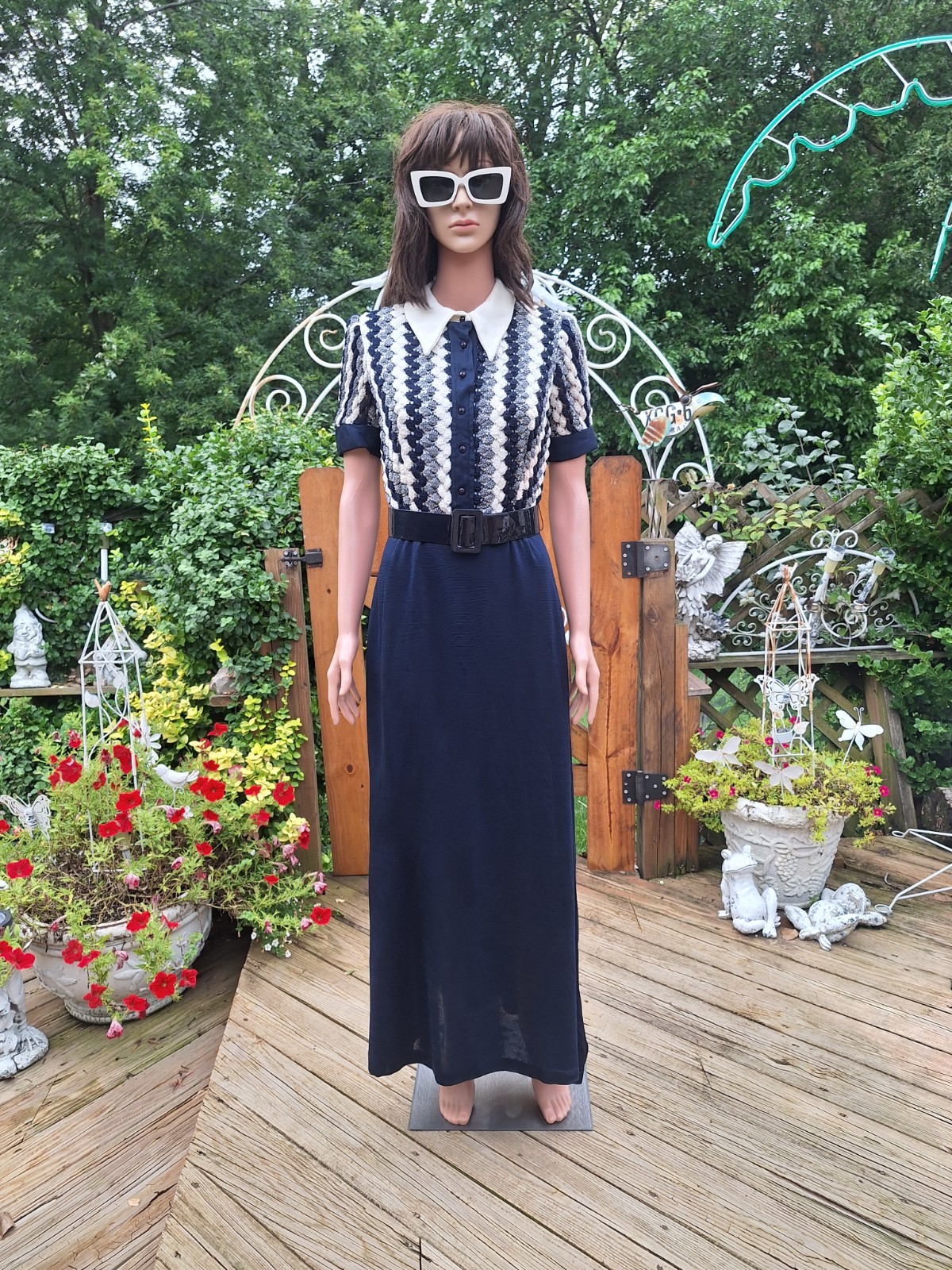 True VTG Mid-century Mod 1960s 1970s Hi Neck Polyester Crochet Maxi Dress S/M