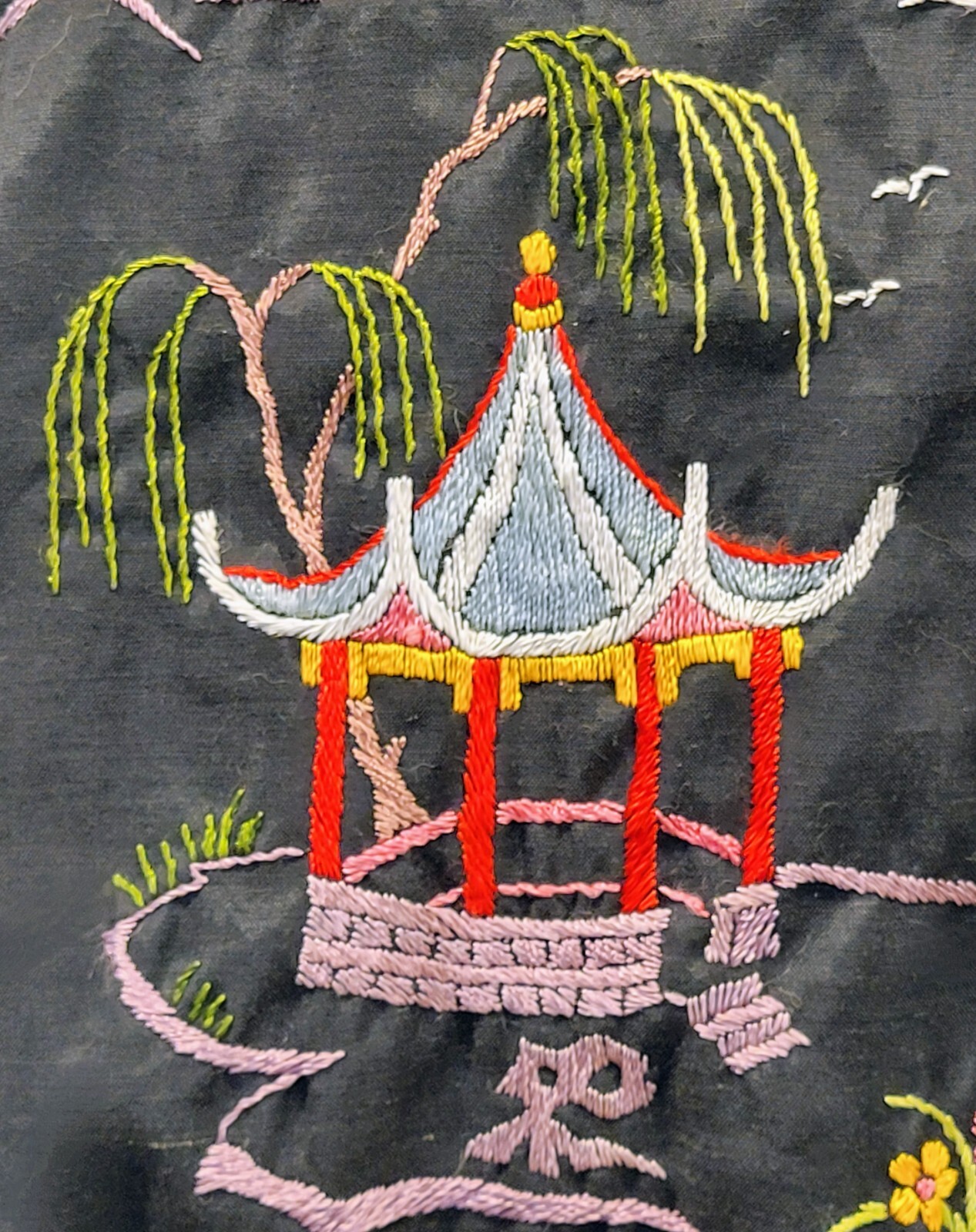 OOAK! VINTAGE FEDO KIMONO ROBE Black w/Multicolor Embroidery ASIAN Chinese