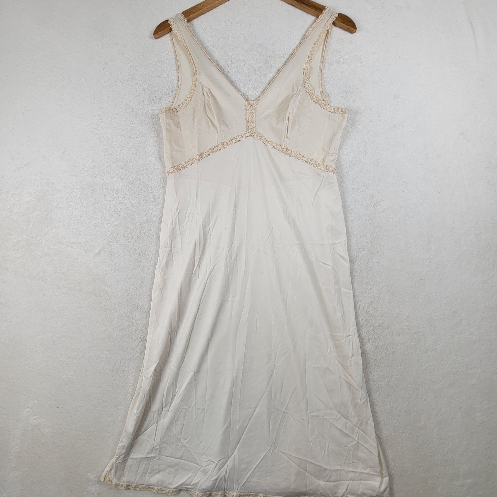 Vintage Wonder Maid Monsanto White Nylon & Lace Pinup Staple Slip Dress