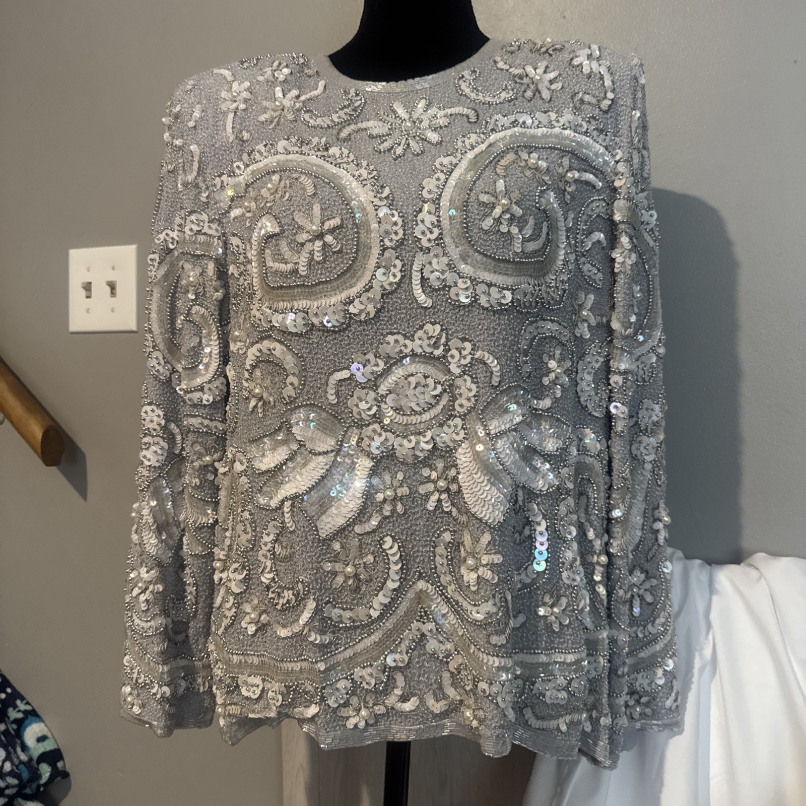 Vintage Royal Feelings Shimmering Pearl Silver Grey Silk Sequined Blouse XL
