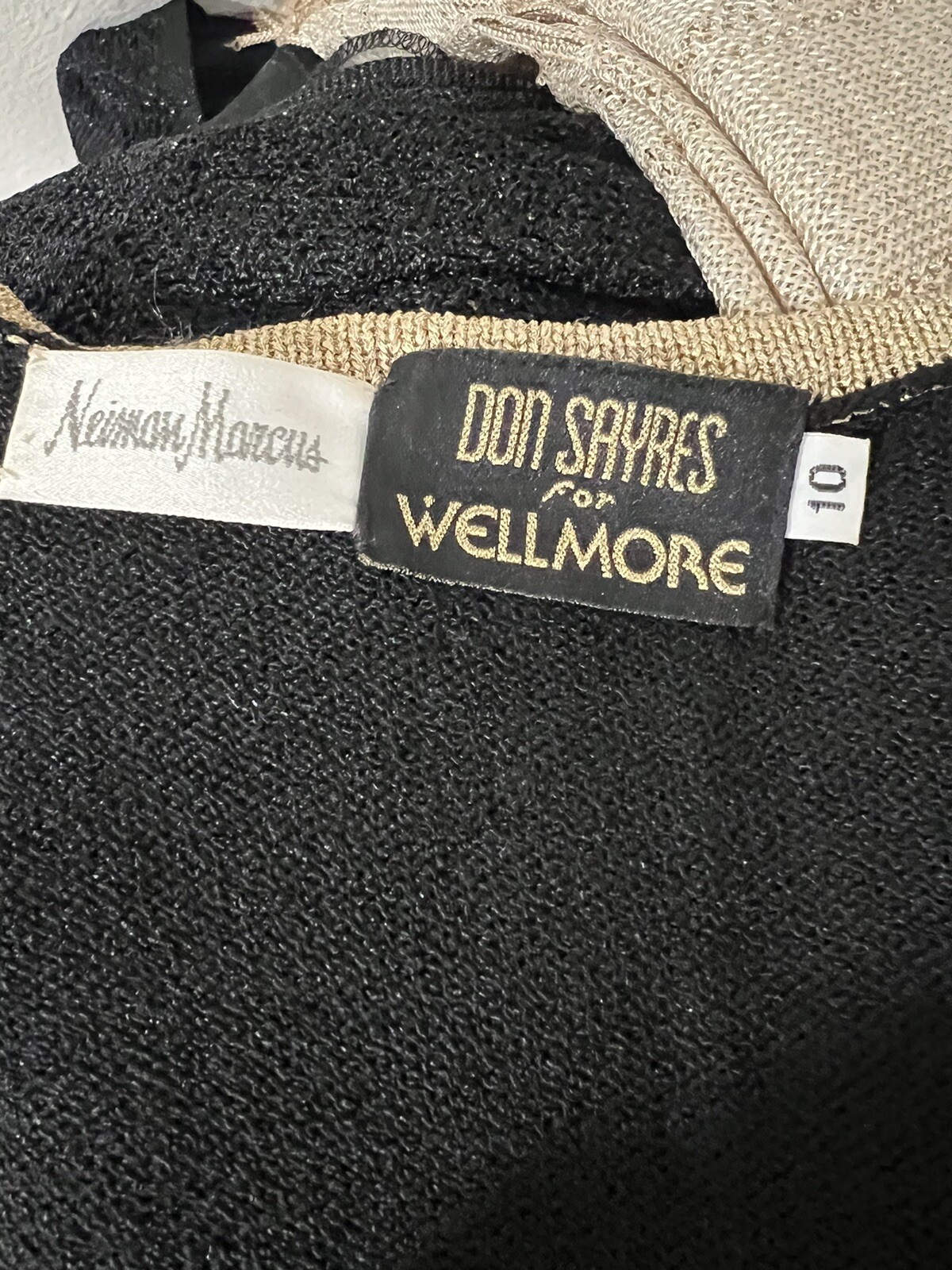 Don sayers For Wellmore Vintage Twinset . Blk/ Gold. She’ll Sz. 8. Cardigan 10,