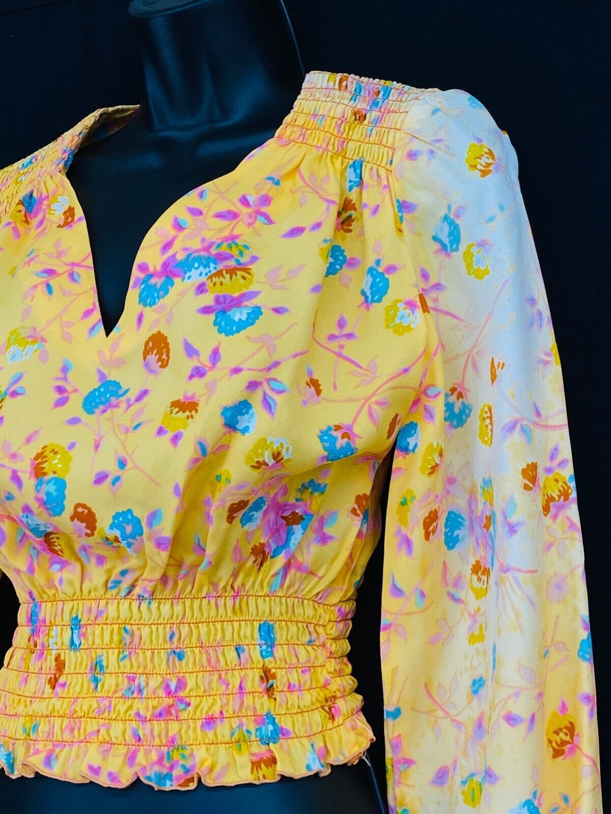 Vintage 1970s yellow floral crop top blouse, smocking stretch boho long sleeve