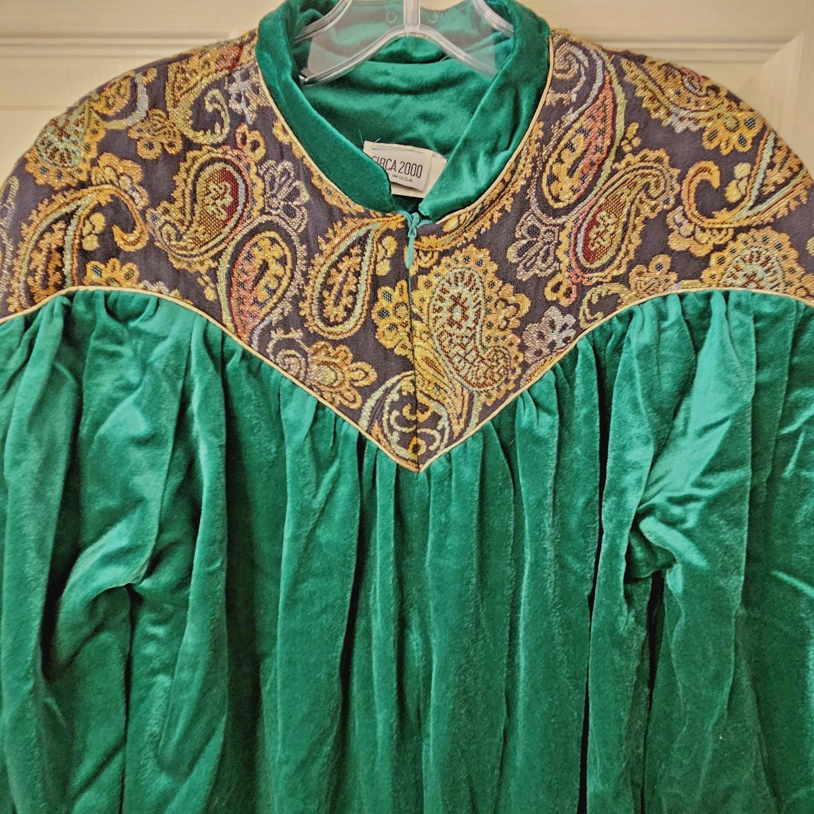 Vintage MCM Velour Embroidered Bathrobe Emerald Green Women’s Petite USA