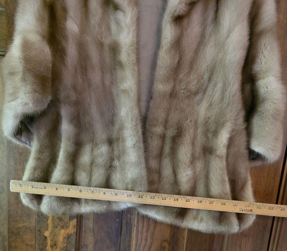 Mink Fur Wrap – Size Small/Medium – EMBA – (Lowenthal) Natural Brown Mink