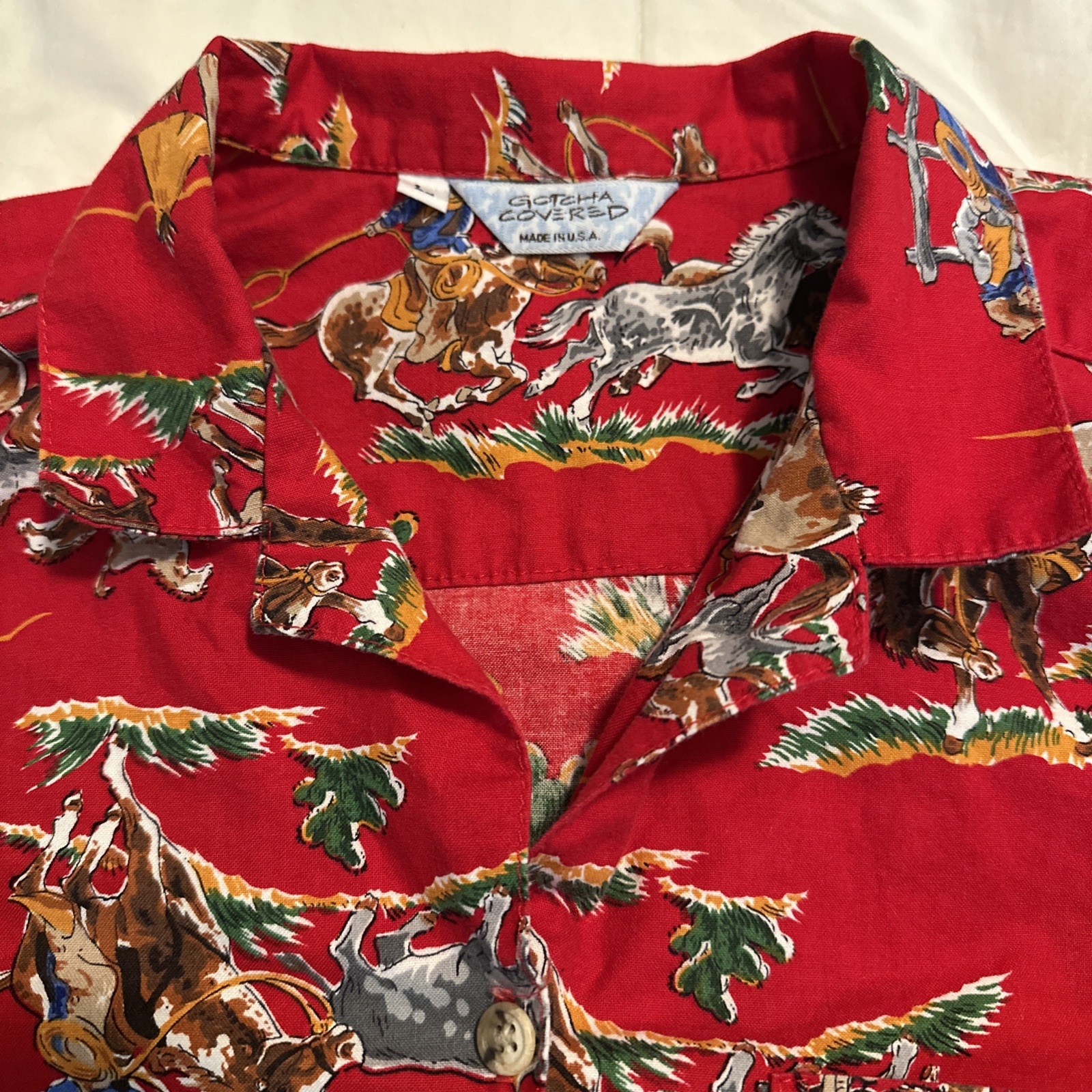 Vintage Gotcha Covered Southwestern Aztec Cowboy & Indian Horse Print Shirt USA