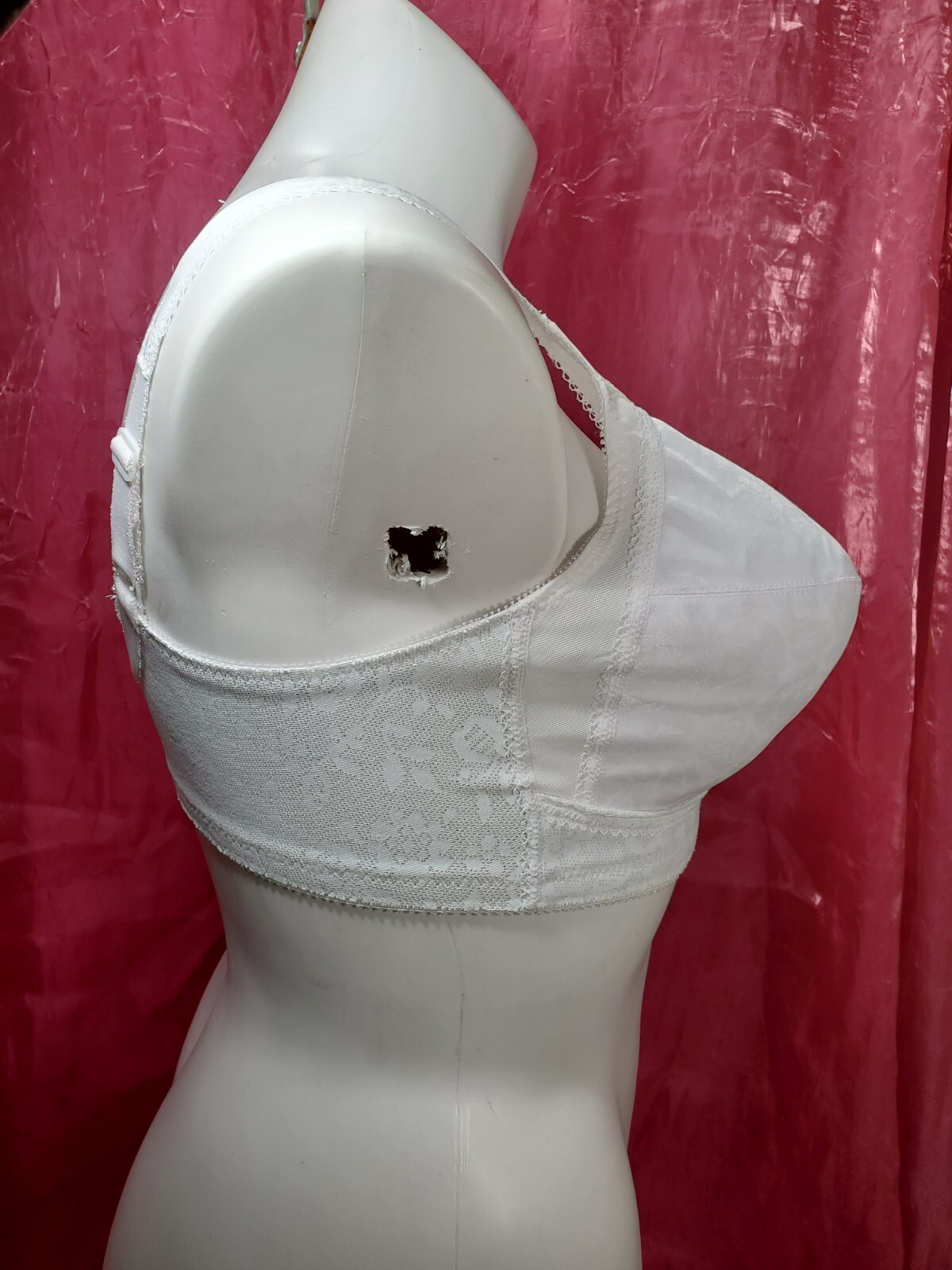 Playtex Silky Satin Bra Women’s Size 38D White Lace Sexy Sissy Pin-up Y2K