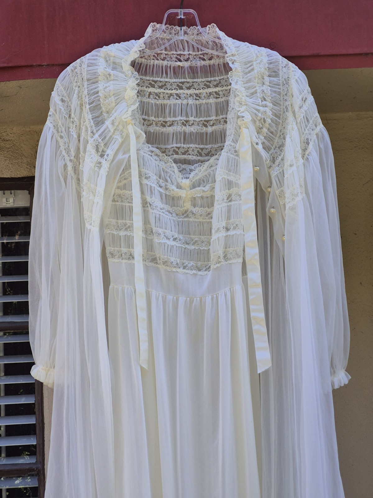 Vintage MCM Radcliffe Ivory Sheer Lace Smocked Bridal Peignoir Nightgown Set 2