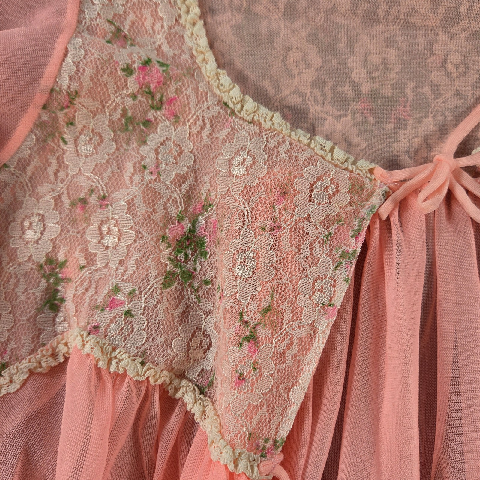 Vintage Nightgown Womens Medium Pink Sheer Short Sleeve Lace Trim Peignoir 70s