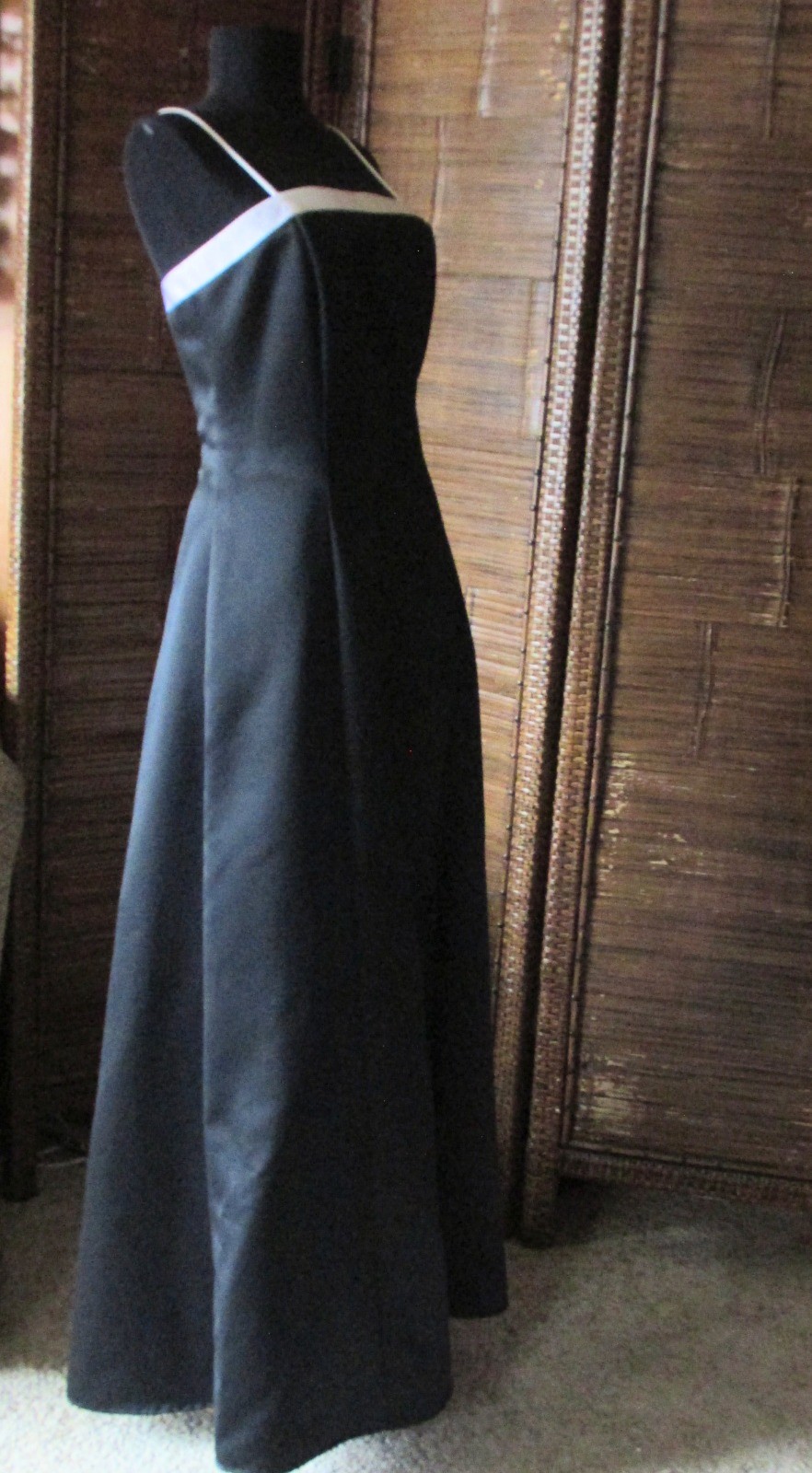 VTG Black Brushed Satin Gown White Lace-Up Back Silvery Gray Caviar Beading SZ 8