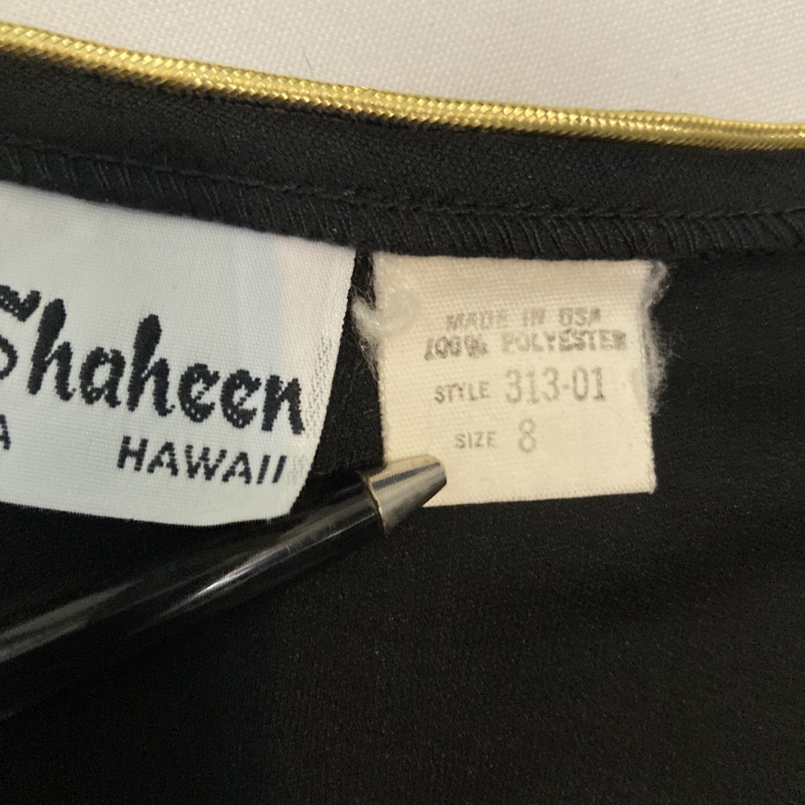 Vintage 70’s Miss Shaheen California Hawaii Style Polyester V Neck Top Tee Sz. 8