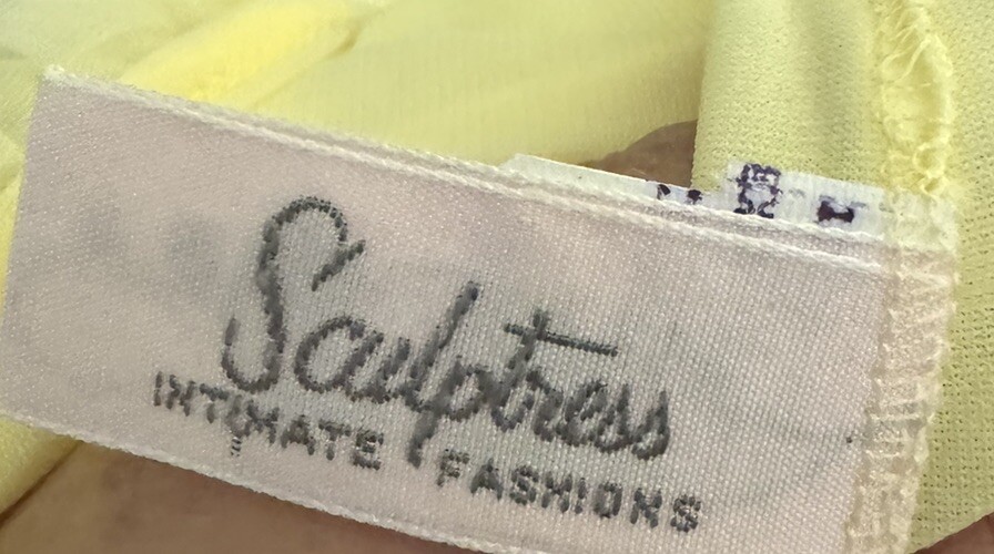 Vgt 60’s Sculptress Pale Yellow Sheer Nylon Lingerie Satin Ribbon Ruffles Sz S