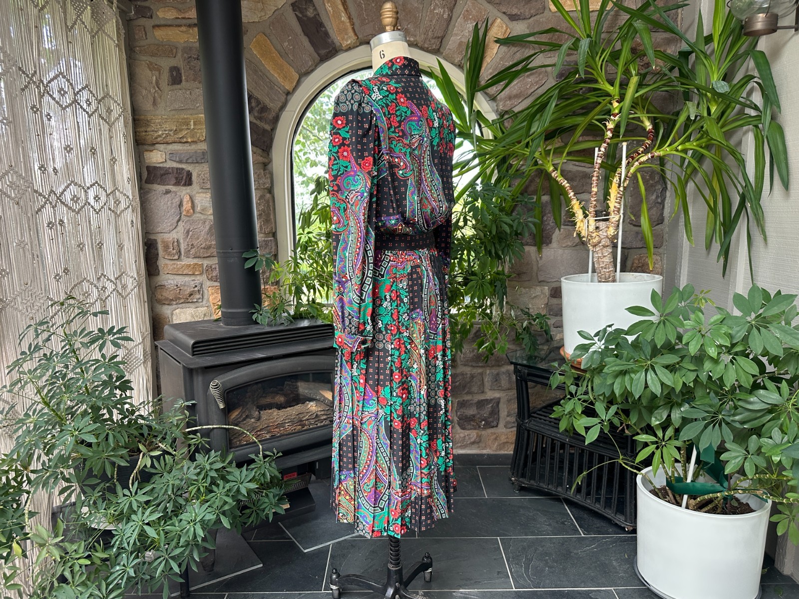 Vintage 1980s Black and Green Floral Paisley Dress Leslie Fay Dresses