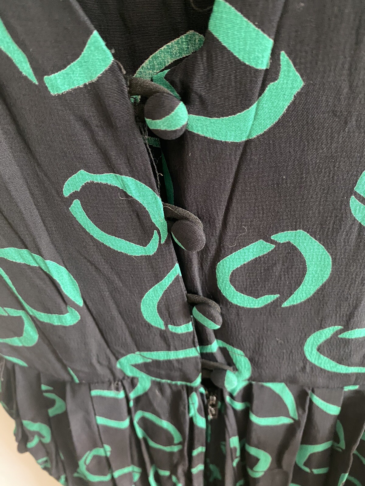 VTG 80’s Toury Dress Black Teal Geometric Overskirt SS Button, Zip Front 6 Rayon