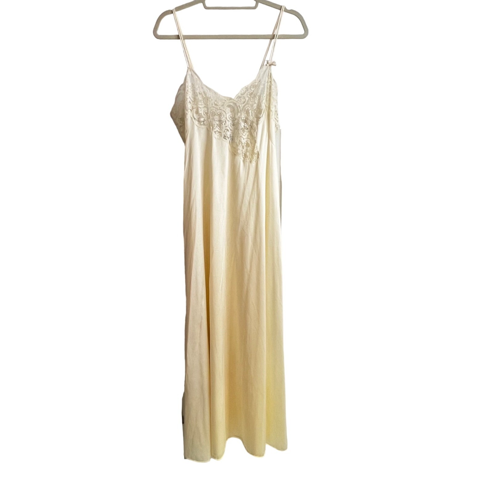 Vintage Lily Of France Ivory Satin & Lace Nightgown Spaghetti Straps Large